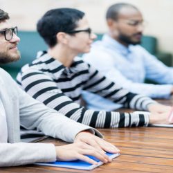 Programas de Mentoria para Imigrantes: Acelerando a Integração nos EUA