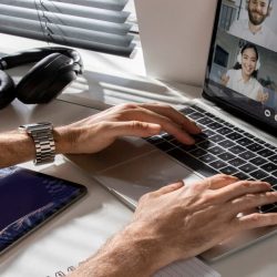 A Revolução do Trabalho Remoto e suas Implicações para Vistos de Trabalho